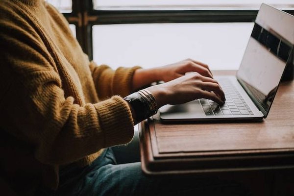 Quelle est la différence entre une estimation immobilière en ligne et une estimation par l'agence immobilière d'Evian ?